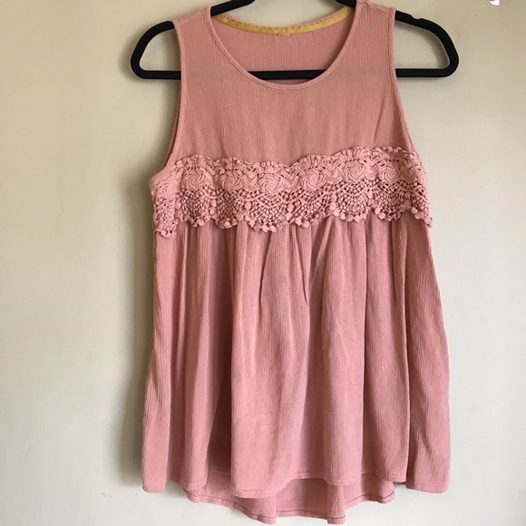 Xhilaration Tops - Baby pink top!